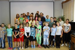 Просветительские занятия в детском летнем лагере при средней школе № 5 г. Орехово Зуево